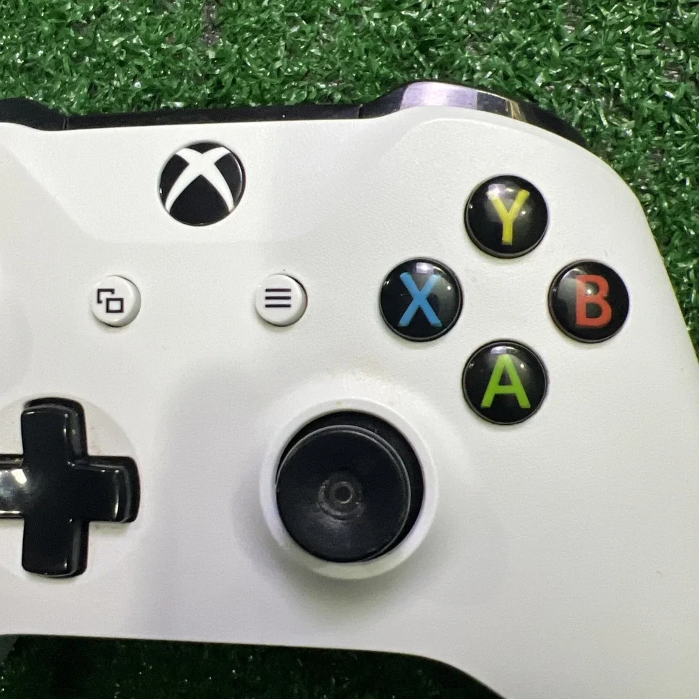Microsoft‎ 1708 Xbox One Controller White Wireless Works